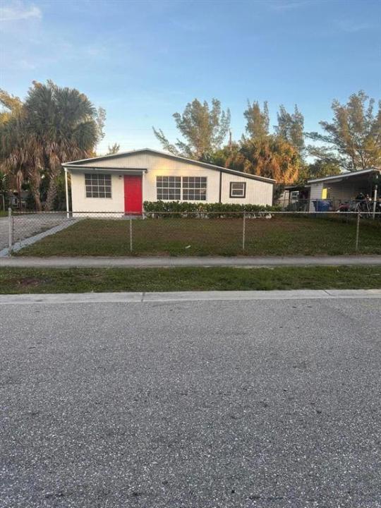 1210 Avenue R, Riviera Beach, FL 33404