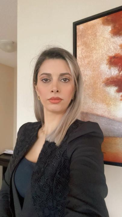 Mina Khosravi