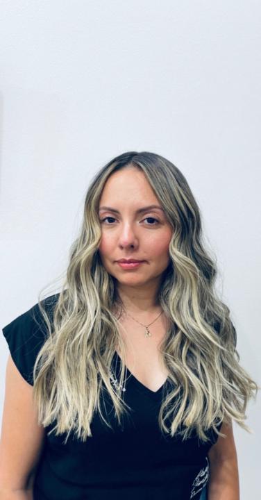 Yhoshabeth Teyes