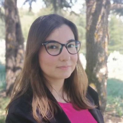 Dr. Yasmine Boukhennoufa