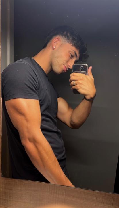 Adrià Hernandez