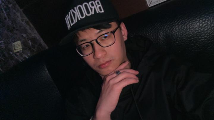 俊慶 李