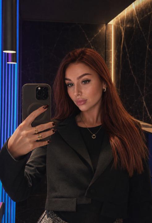 Julia Cruz