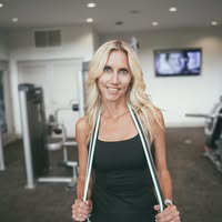 Julie Derr