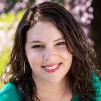 Leslie Hayase