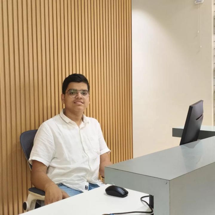 Mayank Seervi