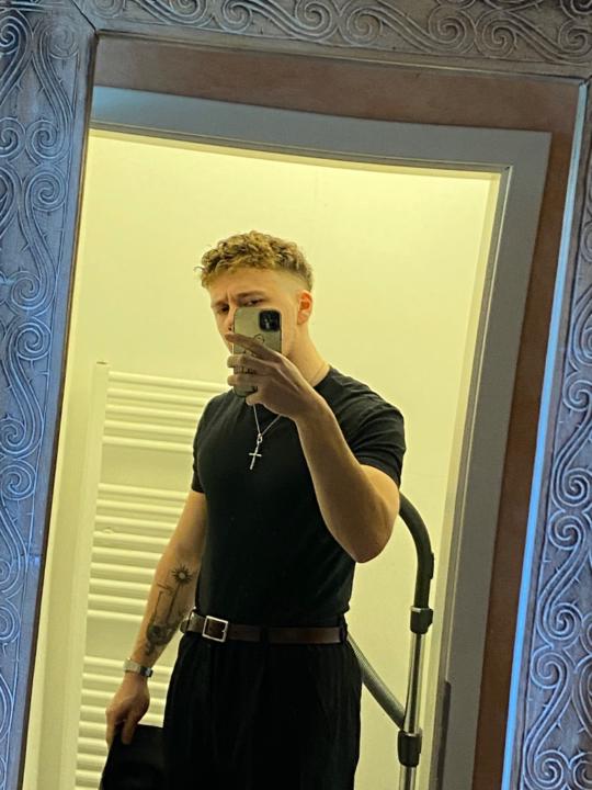 Lukas M