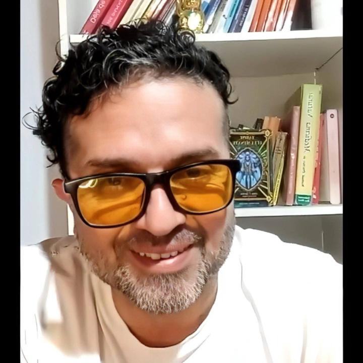 Salvador Rivadeneira