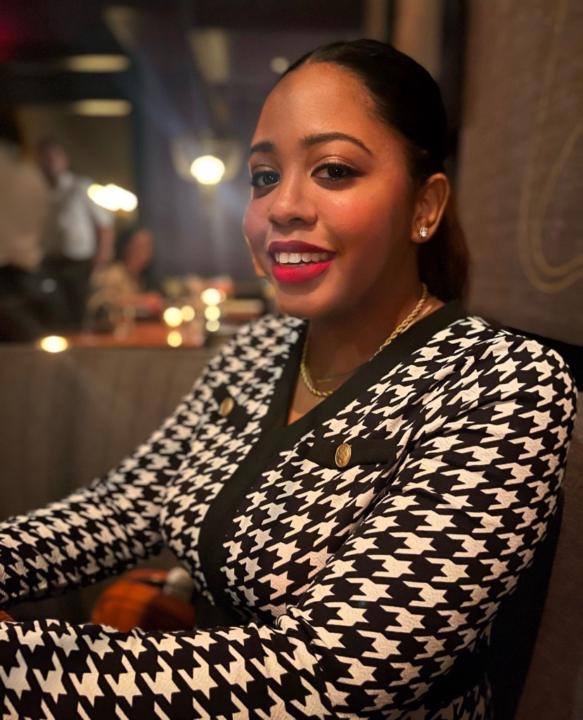 Shauntelle C.