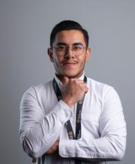 Carlos Álvarez