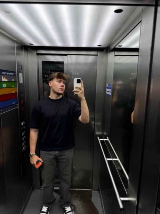 Niclas Gutknecht