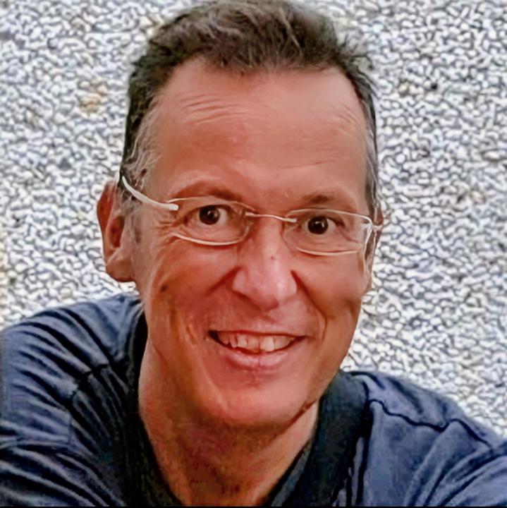 Manuel Mendez