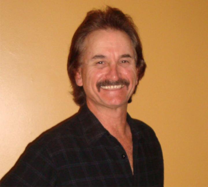 Joe Tucker