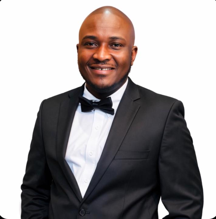 Momoh Bona