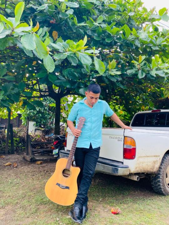 Dion Manzanero