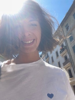 Joana W