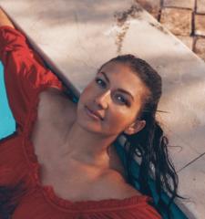 Carla Eve