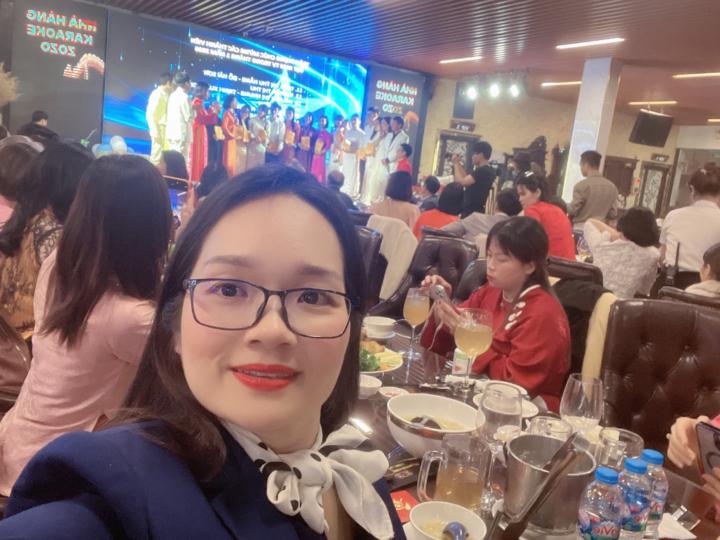 Vân Bùi