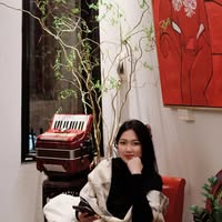 Phươngg Hà