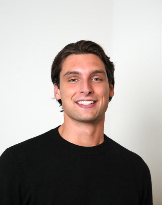 Levi Steede