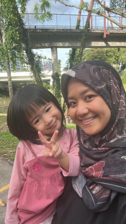 Elly Mardhiana