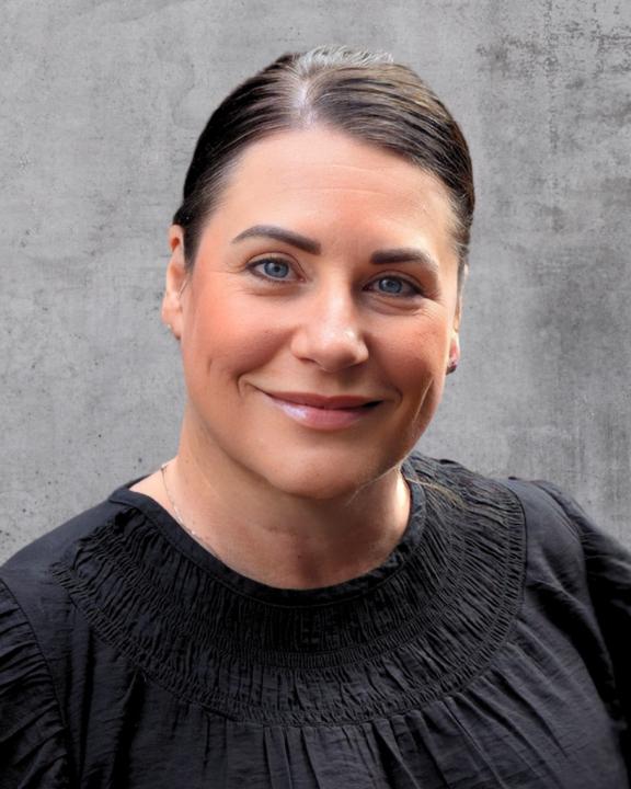 Sharon Lee