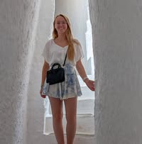 Amandine Younsi Olinger