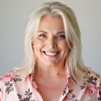 Holly Hibbard
