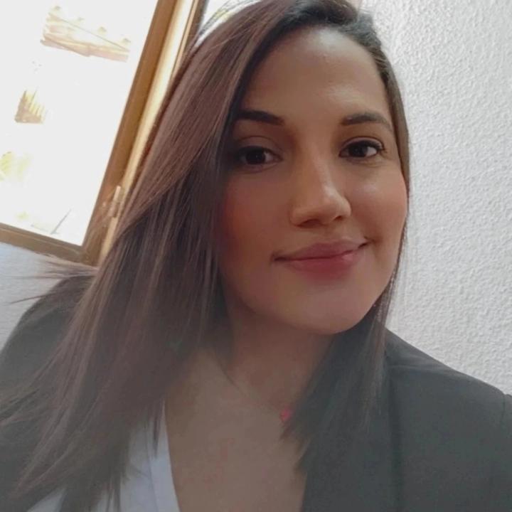 María León