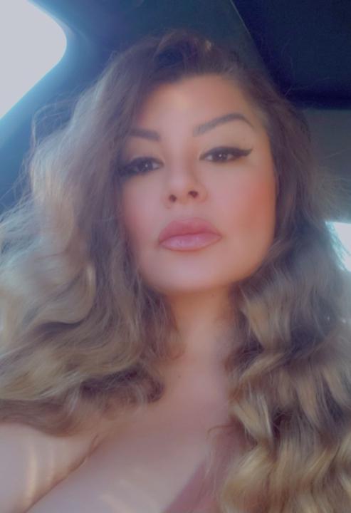 Rosalyn Ulloa
