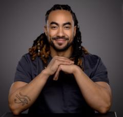 Aaron Leon