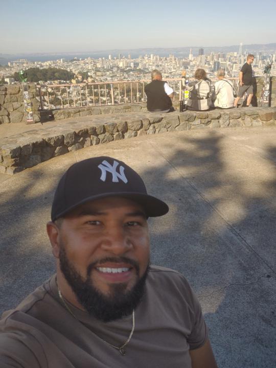 Vin Leon