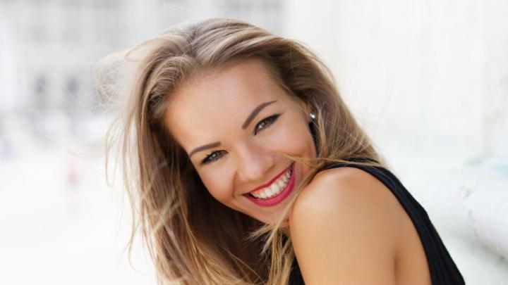 Амелия Михова