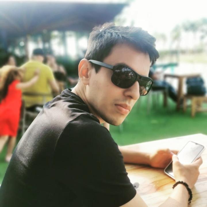 Sebastian Aguilera elles