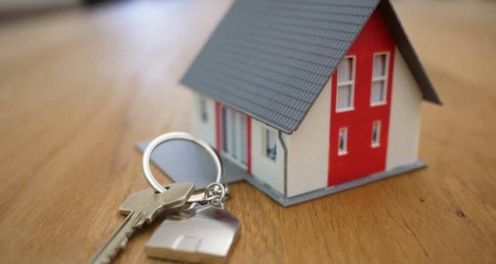 Brie's Credit For Keys