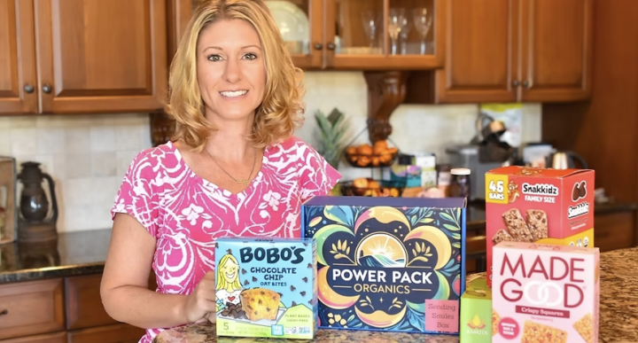 1 Snack Box or Subscription: Healthy Care Packages & Gifts