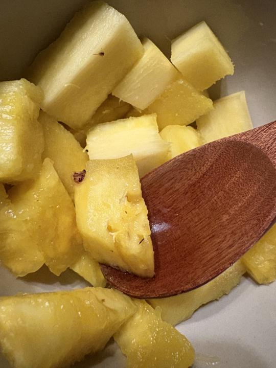 Night time parasite buster snack 🍍🪱🪵