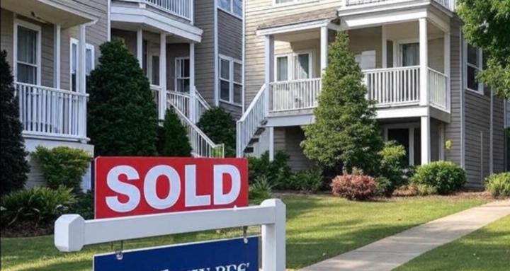 Canadian real estate investor