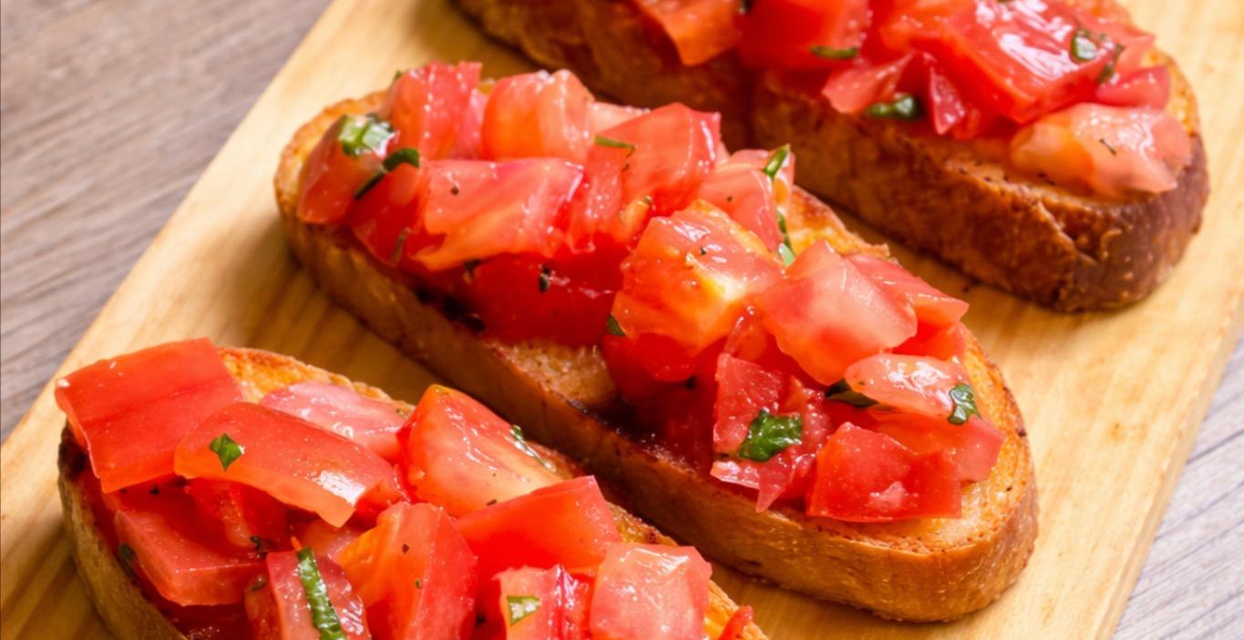 Bruschetta ( Bruschetta with tomato cherry )