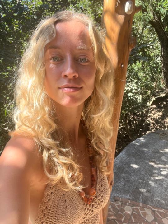 Skylar Singer
