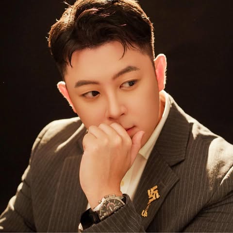 Luxeus Wong