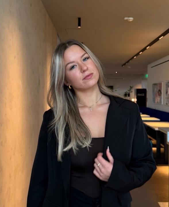 Alina Schlothauer