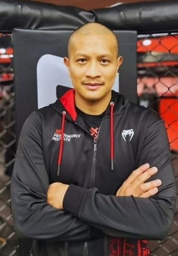 Tom Cruz