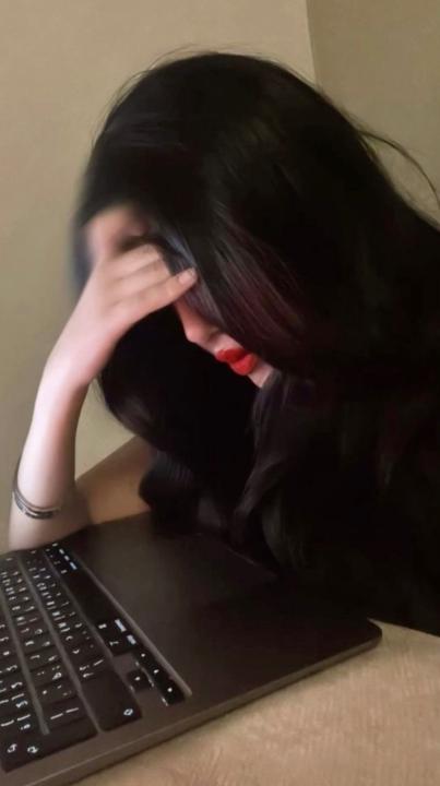 ميمي العنزي