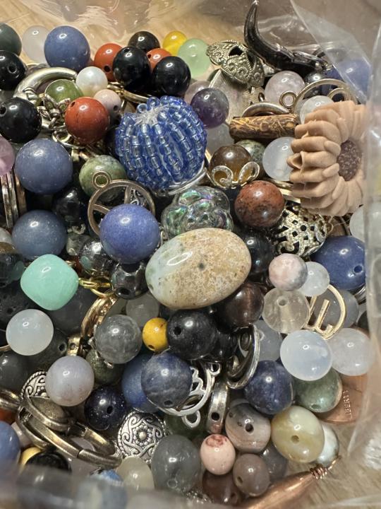 "throwin'" the beads