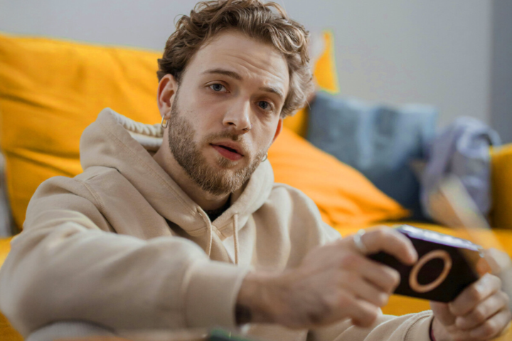 Seguir jugando videojuegos después de los 30 podría ayudarte en la vejez