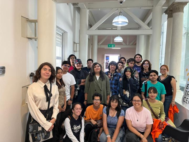 🎮✨ Recibimos la visita de alumnos de CUGDL en nuestras instalaciones de U-Echo Training Center y Arden Asociación Civil.
