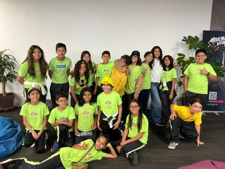 🎮✨ El día de hoy tuvimos el gusto de recibir la visita de alumnos de CEPAC, una institución llena de niñas y niños con un enorme talento y creatividad.