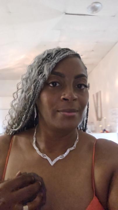 Toya Leonard