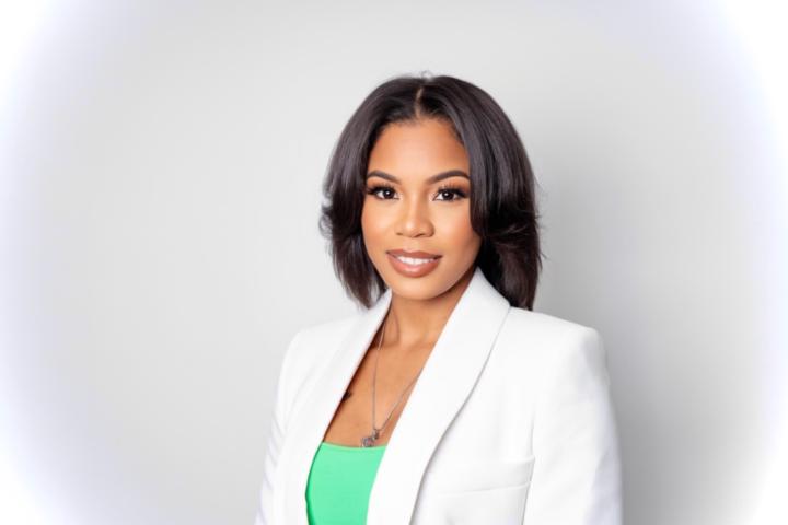 Shanata Oakley